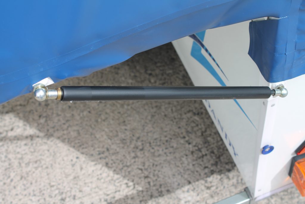 GAS STRUTS (FITTED) FOR DESTINY